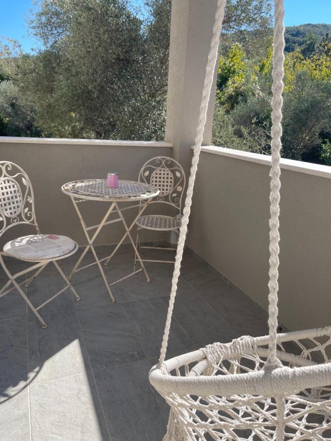Villa Nika & Eva Cres Exteriör bild